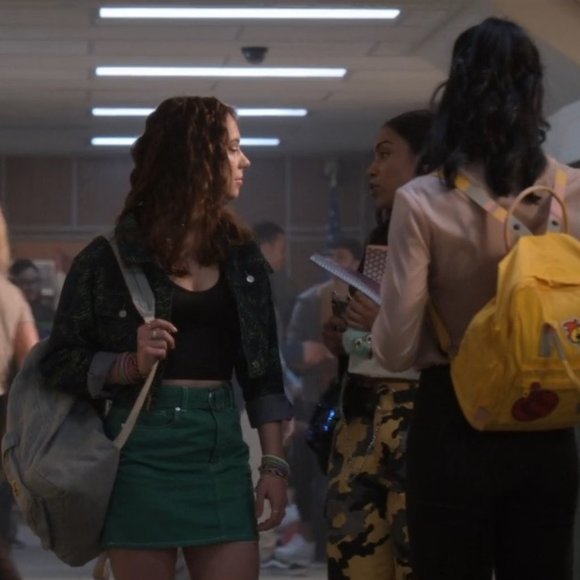 Green Denim Skirt Screen-Worn in 'Dare Me' Marlo Kelly - Picture 6 of 7